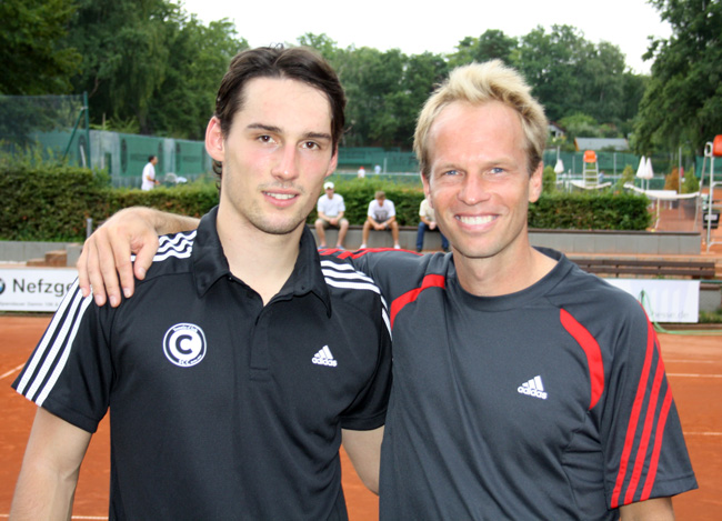 Clubmeister Jens Thron (re.) mit Finalist Robert Wichmann